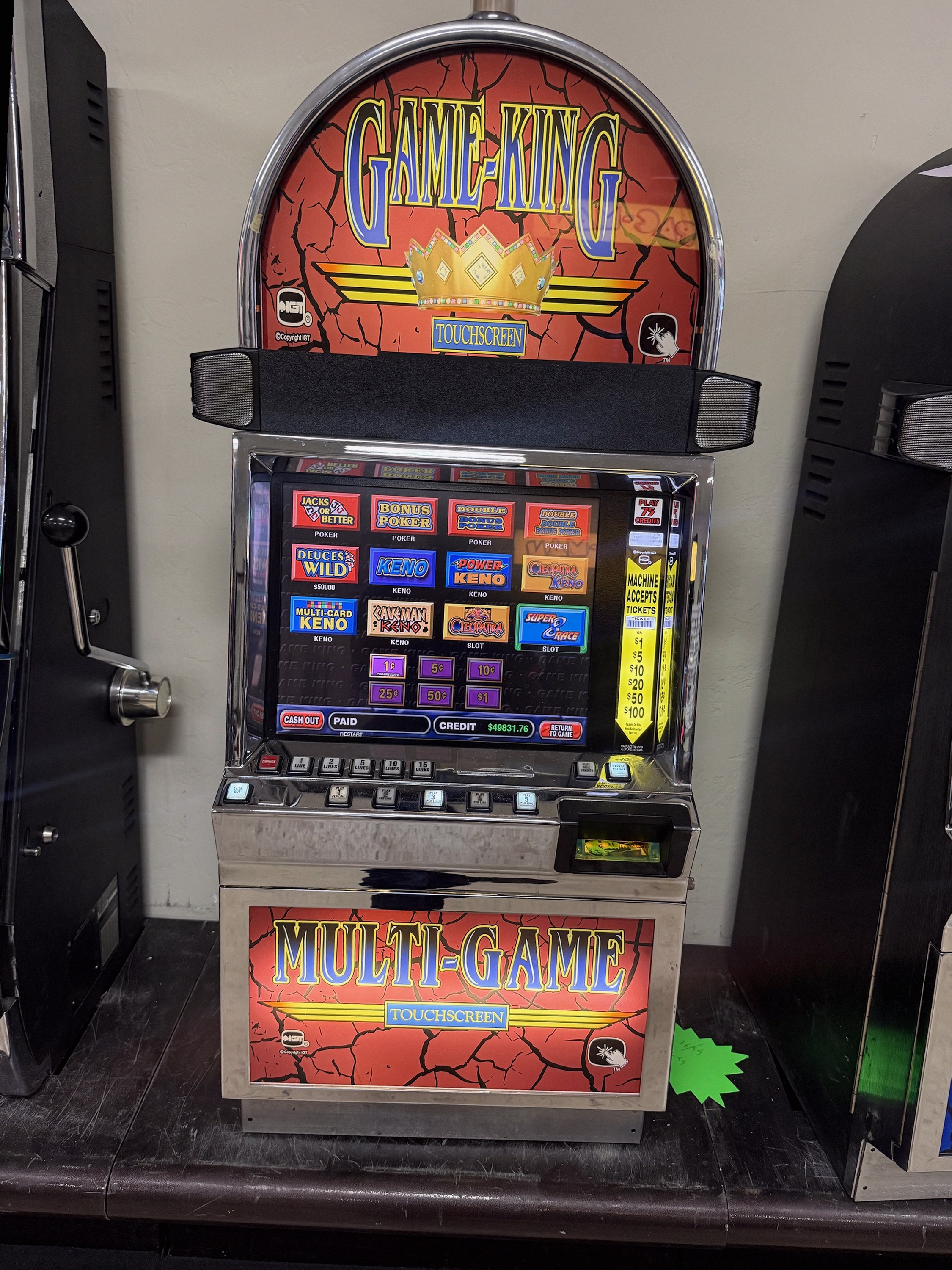 Customised Commercial Arcade & Bandit Cabinet Showcase