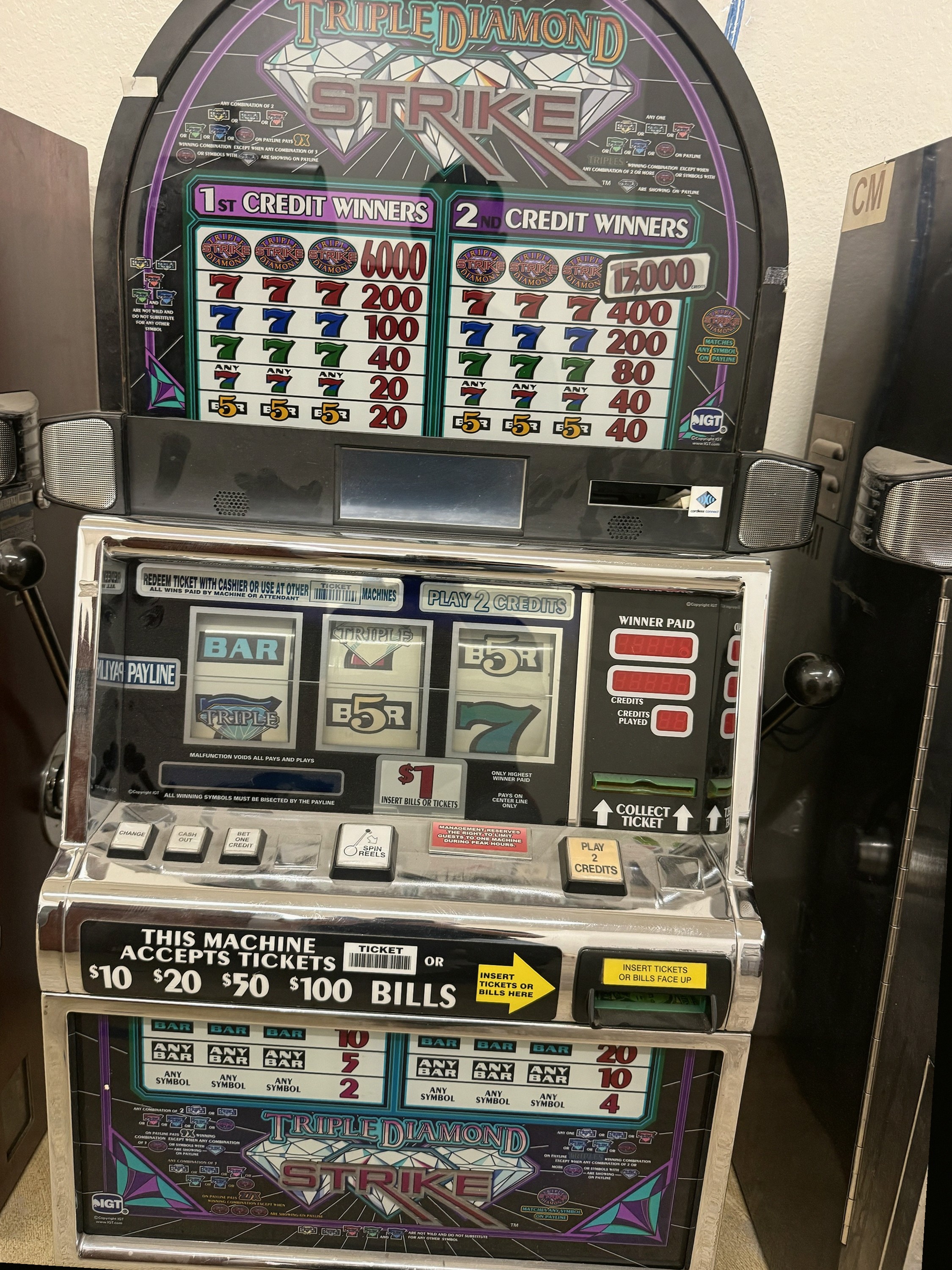 IGT Triple Diamond Strike Bandit
